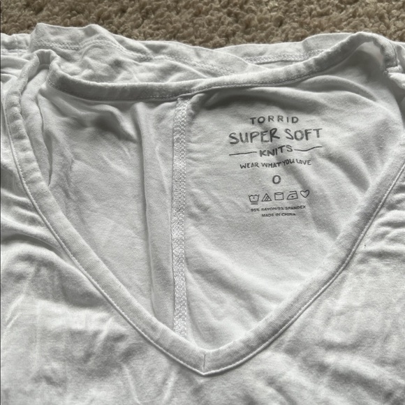 Torrid White V-Neck Super Soft Tee - Picture 2 of 4